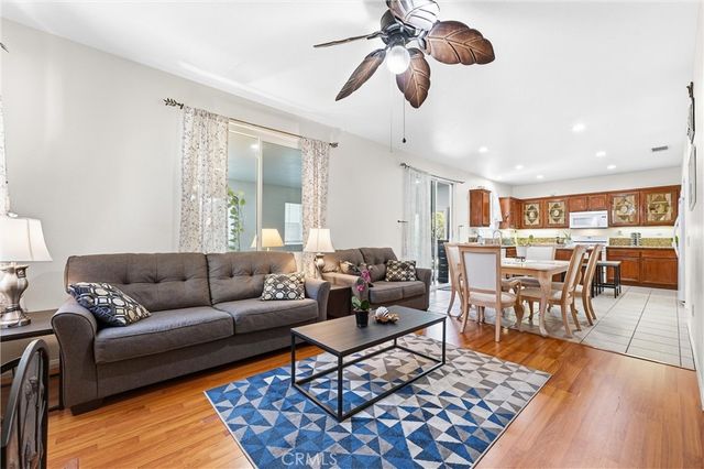 2822 Parksquare, Pomona, CA 91767