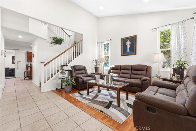 2822 Parksquare, Pomona, CA 91767