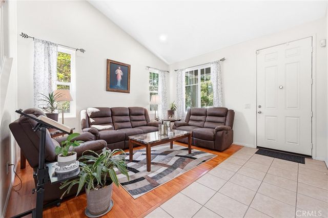 2822 Parksquare, Pomona, CA 91767