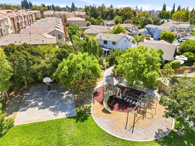 2822 Parksquare, Pomona, CA 91767