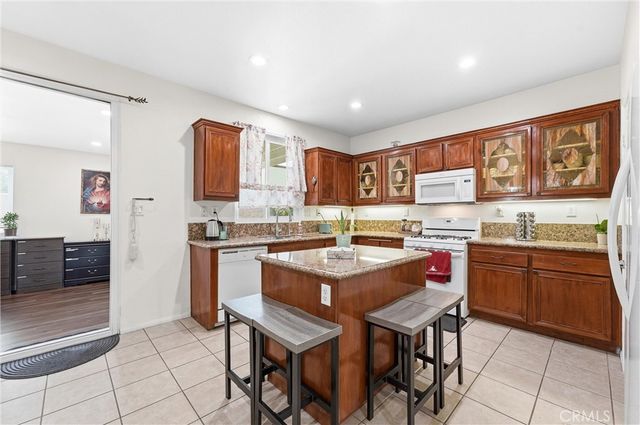 2822 Parksquare, Pomona, CA 91767