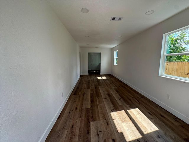 3910 Campbell Street, Houston, TX 77026