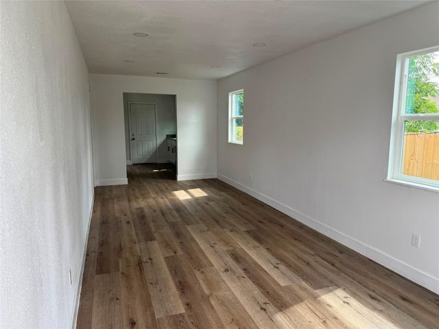 3910 Campbell Street, Houston, TX 77026