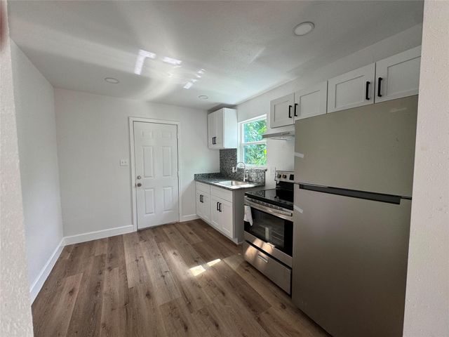 3910 Campbell Street, Houston, TX 77026