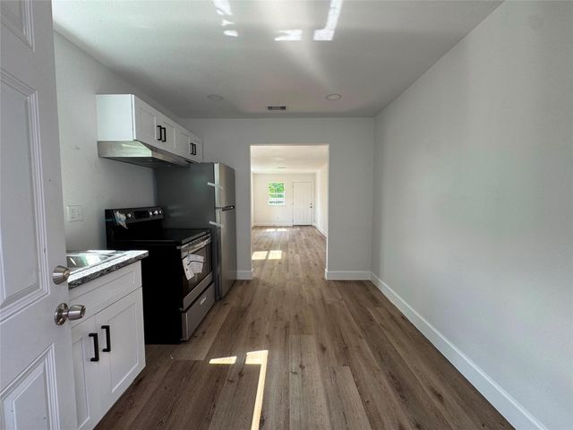 3910 Campbell Street, Houston, TX 77026