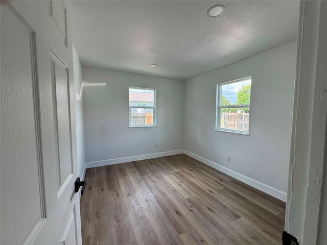 3910 Campbell Street, Houston, TX 77026