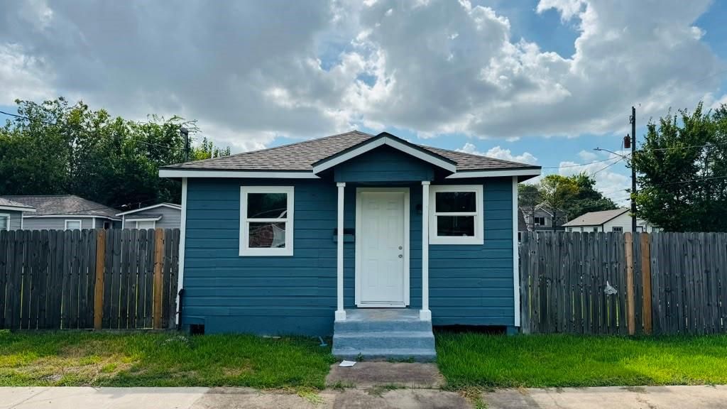 3910 Campbell Street, Houston, TX 77026