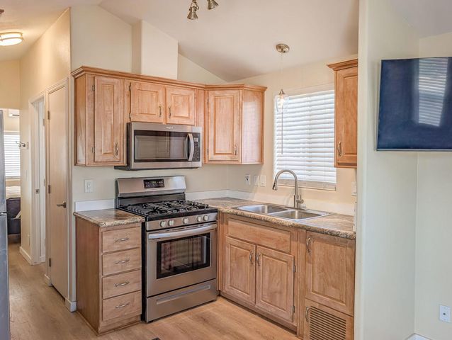 70200 Dillon Road 341, Desert Hot Springs, CA 92241