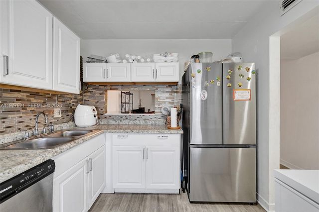 4650 Washington St 209, Hollywood, FL 33021