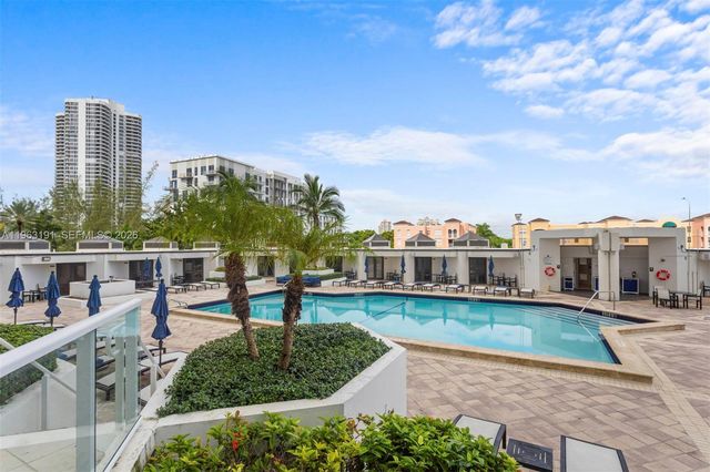 19500 Turnberry Way 20C, Aventura, FL 33180
