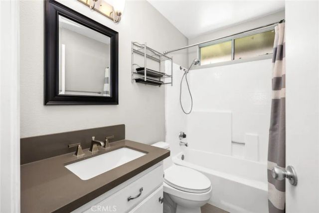 352 Sun Rose St., La Verne, CA 91750