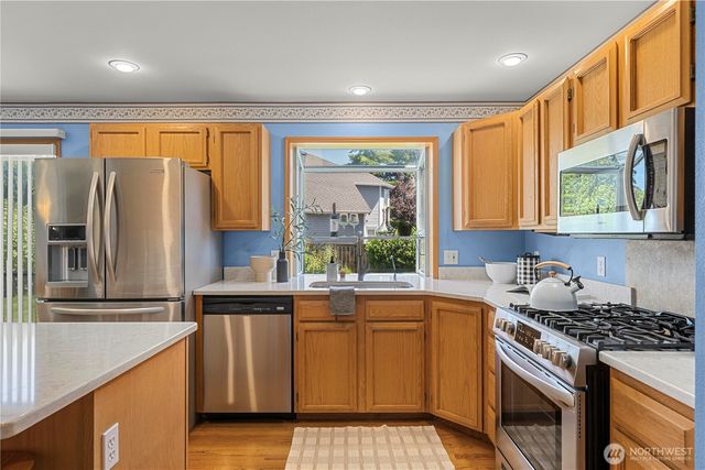 34656 10th Pl SW, Federal Way, WA 98023