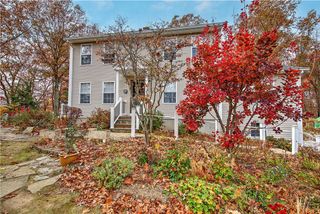 10 Ferrer Road, Johnston, RI 02919