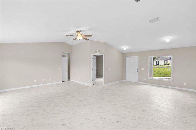 1246 Ecclesia ST E, Lehigh Acres, FL 33974