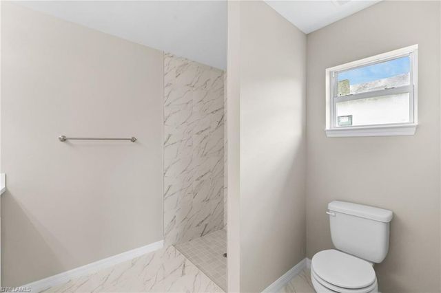 1246 Ecclesia ST E, Lehigh Acres, FL 33974