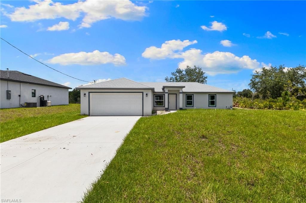 1246 Ecclesia ST E, Lehigh Acres, FL 33974