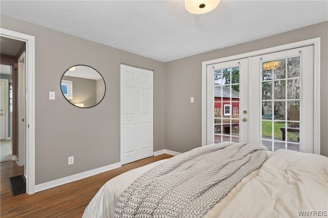 32 Parkside Court, Buffalo, NY 14214