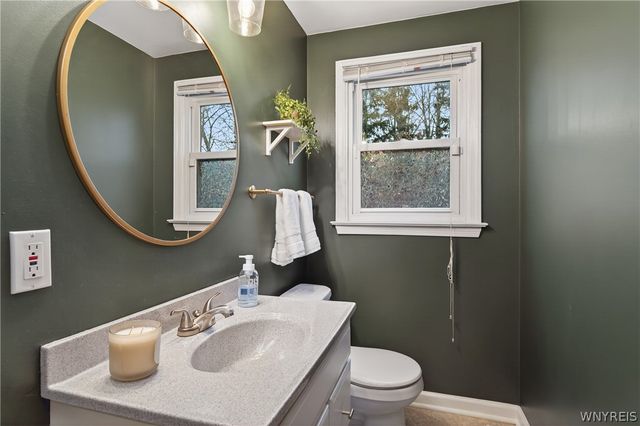 32 Parkside Court, Buffalo, NY 14214