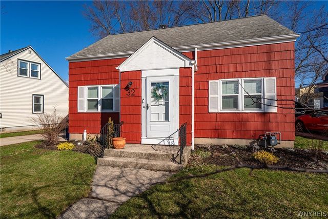 32 Parkside Court, Buffalo, NY 14214