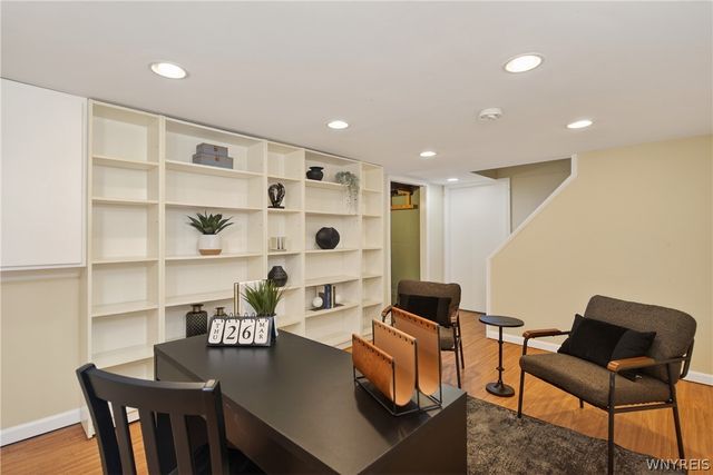 32 Parkside Court, Buffalo, NY 14214