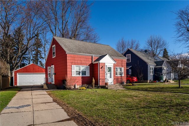 32 Parkside Court, Buffalo, NY 14214