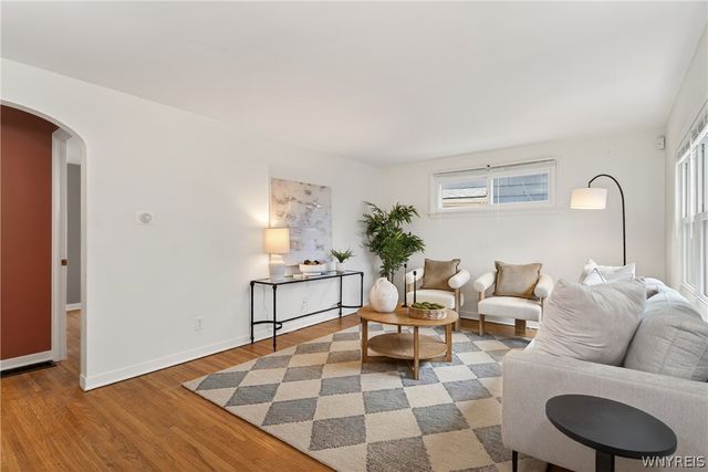 32 Parkside Court, Buffalo, NY 14214