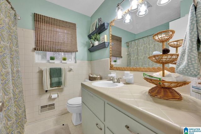 1132 MEADOW DRIVE, Gardendale, AL 35071