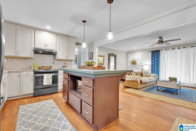 1132 MEADOW DRIVE, Gardendale, AL 35071