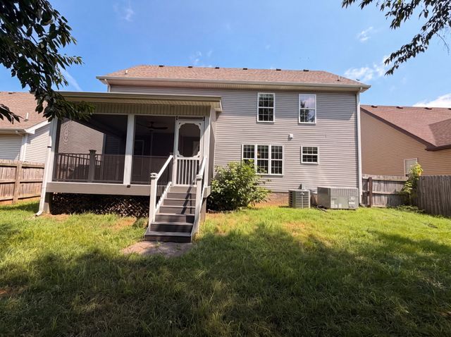 1733 Apache Way, Clarksville, TN 37042