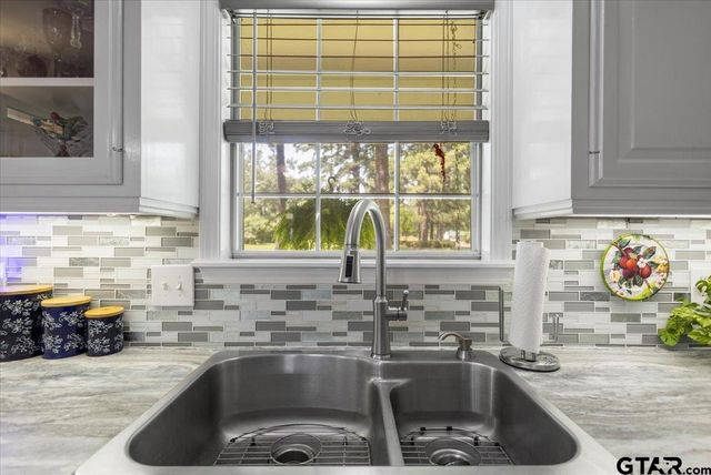 7 Shady Lane, Longview, TX 75604