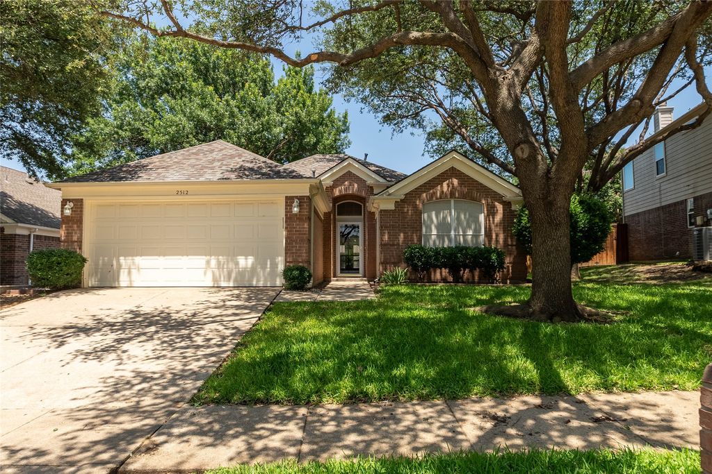 2512 Woodhaven Drive, Flower Mound, TX 75028
