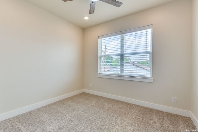 2150 PANIOLO DR, Boerne, TX 78006
