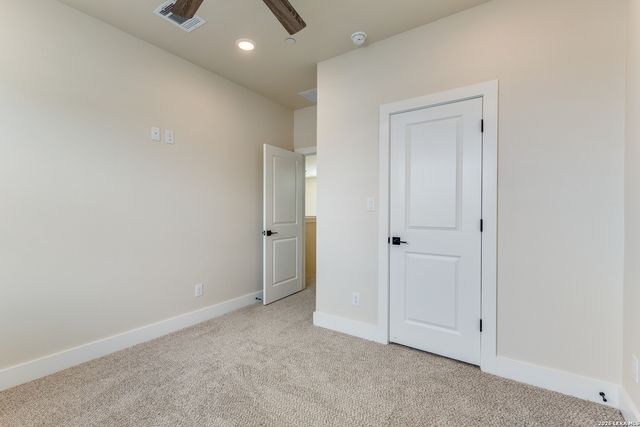 2150 PANIOLO DR, Boerne, TX 78006