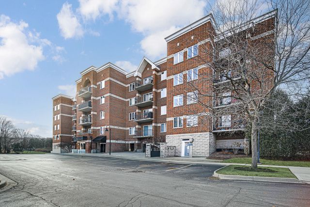 3451 N Carriageway Drive 305, Arlington Heights, IL 60004