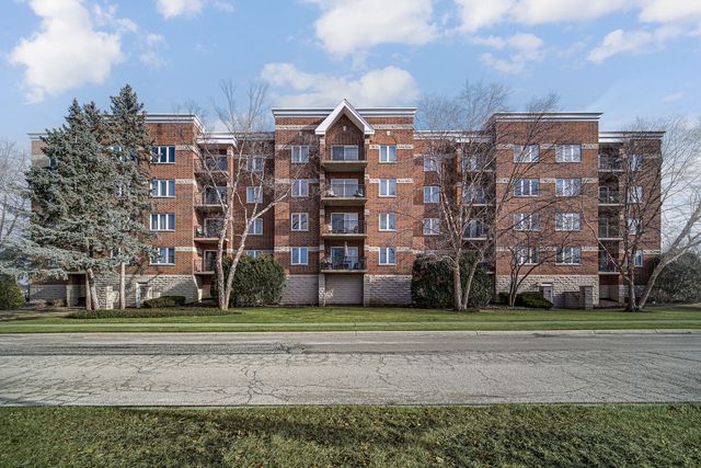 3451 N Carriageway Drive 305, Arlington Heights, IL 60004