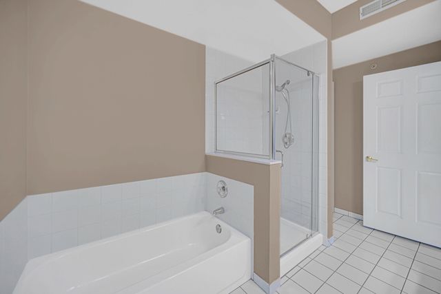 3451 N Carriageway Drive 305, Arlington Heights, IL 60004