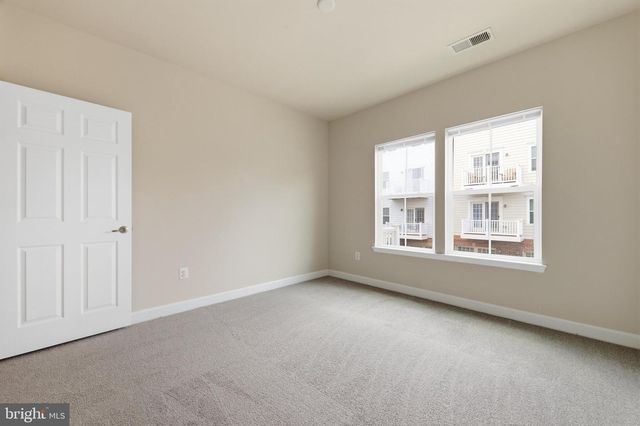 317 COMMUNITY CENTER AVE, Gaithersburg, MD 20878