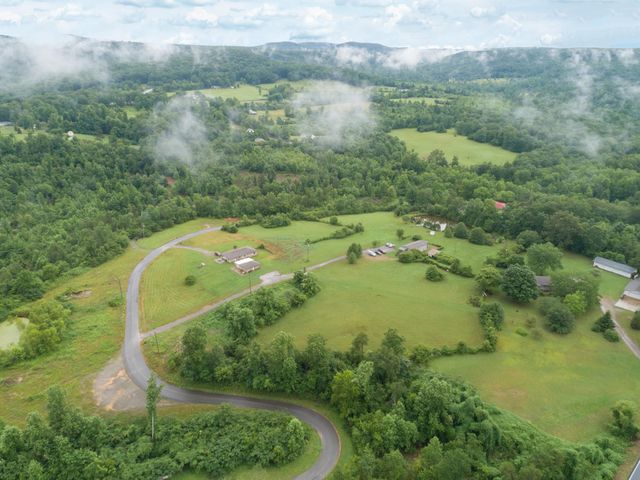 256 Rock Creek Road, Lookout Mountain, GA 30750