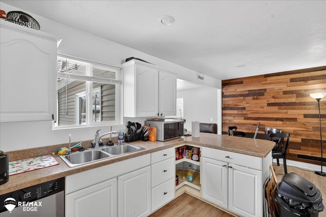 6161 Finch Lane, Flint, MI 48506