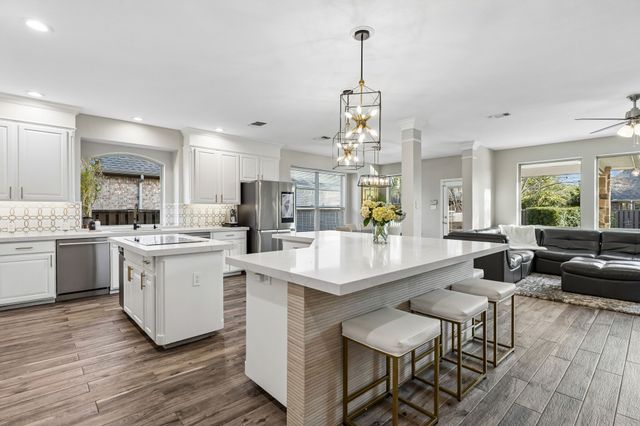 727 BRYSON Way, Southlake, TX 76092