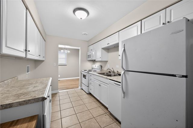 2421 Acorn Drive, Kettering, OH 45419