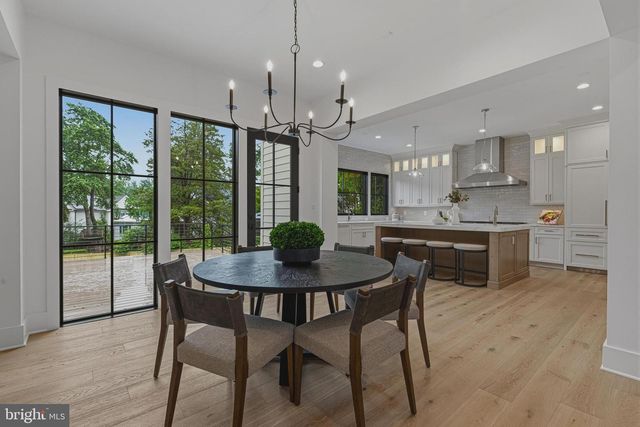 3815 N ABINGDON ST, Arlington, VA 22207