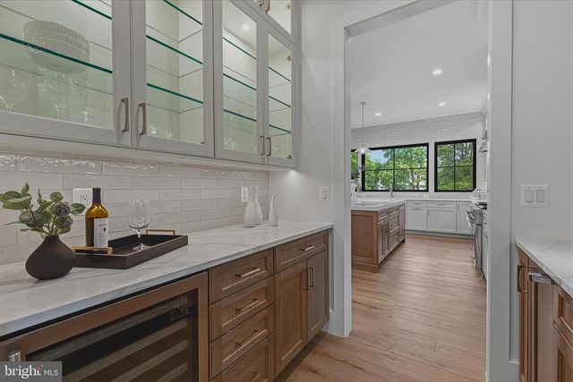3815 N ABINGDON ST, Arlington, VA 22207