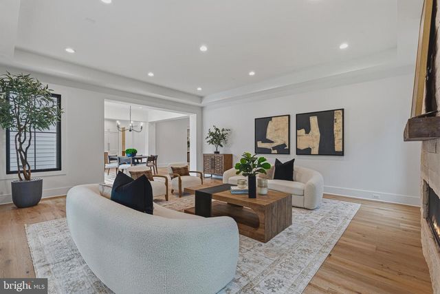 3815 N ABINGDON ST, Arlington, VA 22207
