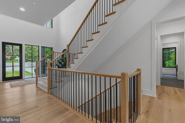 3815 N ABINGDON ST, Arlington, VA 22207