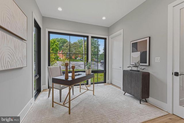3815 N ABINGDON ST, Arlington, VA 22207
