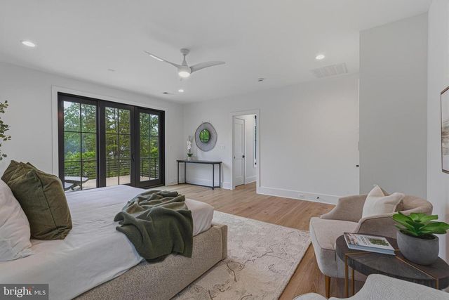 3815 N ABINGDON ST, Arlington, VA 22207