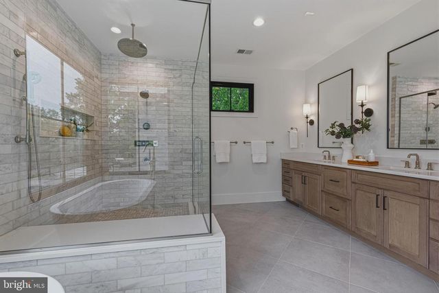 3815 N ABINGDON ST, Arlington, VA 22207