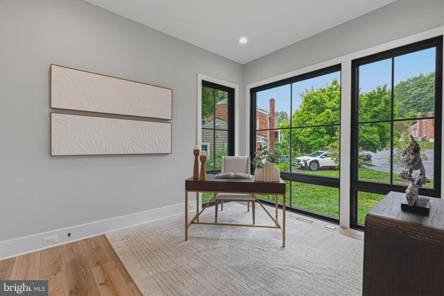 3815 N ABINGDON ST, Arlington, VA 22207