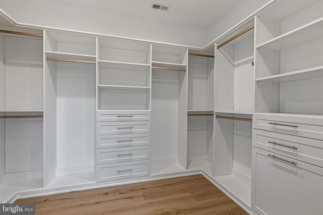 3815 N ABINGDON ST, Arlington, VA 22207